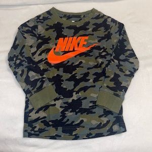 Toddler boys Nike long sleeve shirt